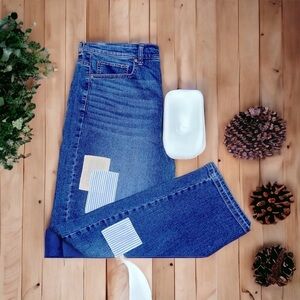 Style and Company, for the curvy girl, straight leg denim.